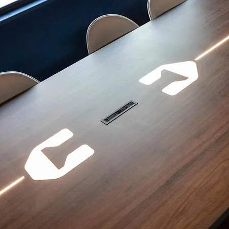 Πλωτό κατάλυμα Cyberdeck For Big Groups